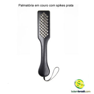 Palmatória em couro com spikes prata