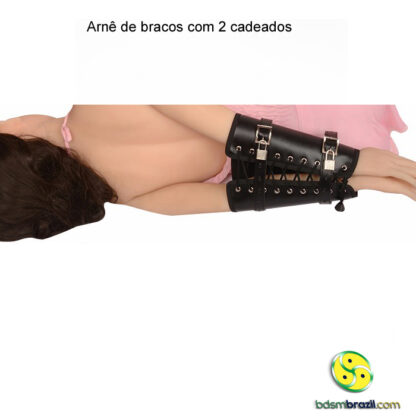 Arnê de bracos com 2 cadeados